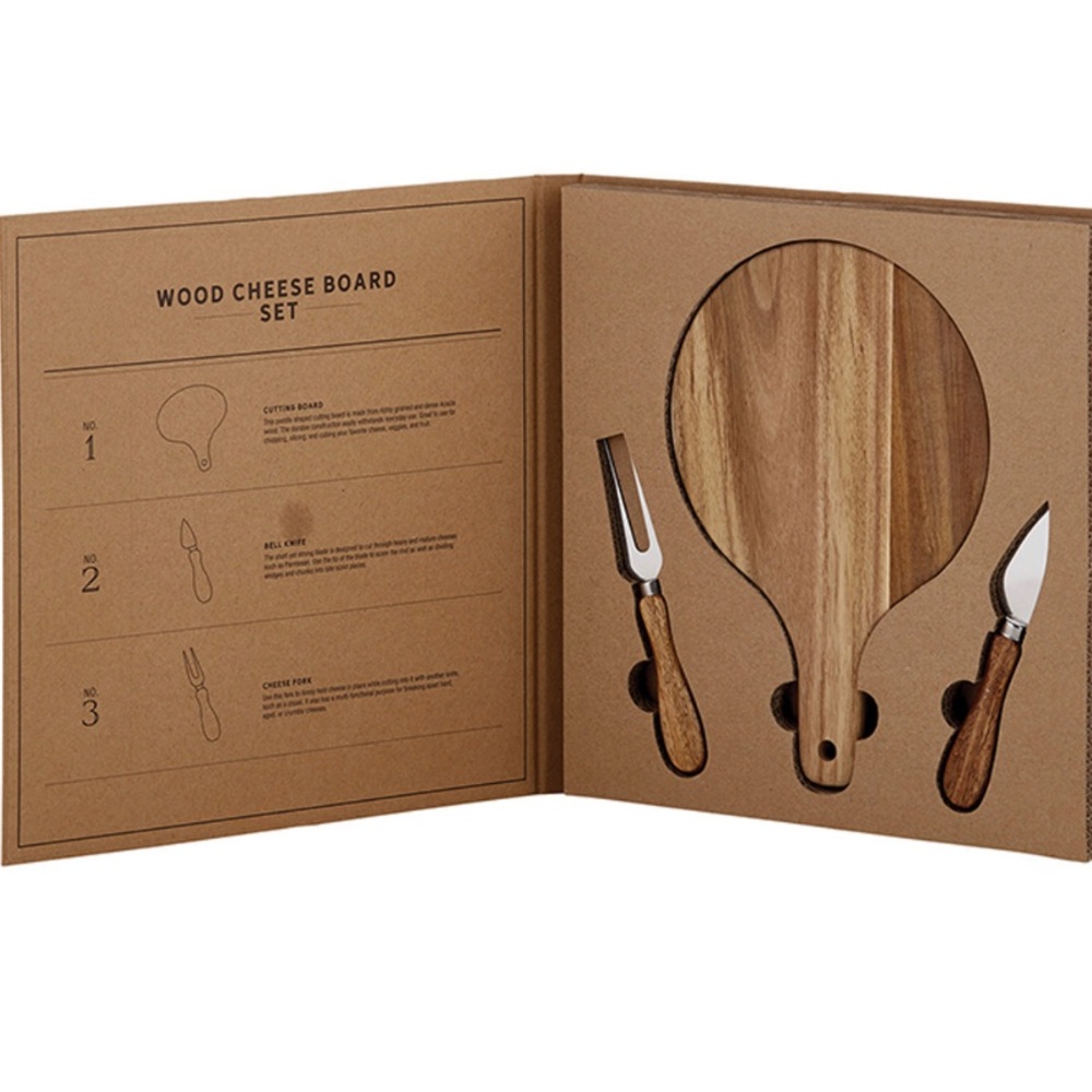 NEW Santa Barbara Design Studio Acacia Wood Cheese Board Set